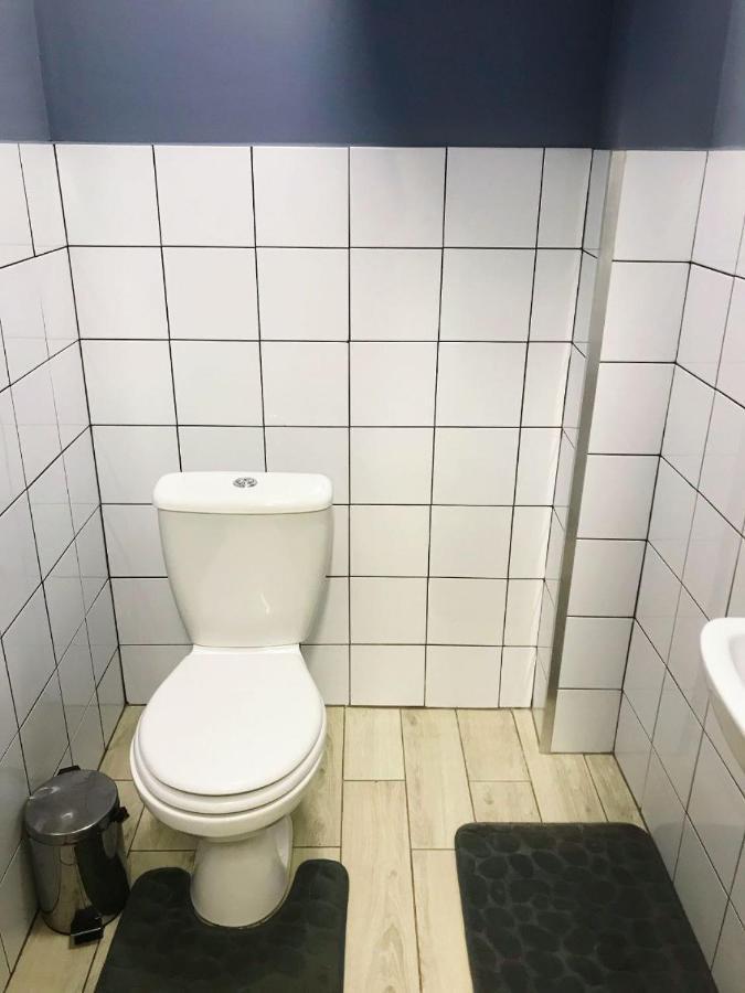 Kyiv Hotel بيت شباب